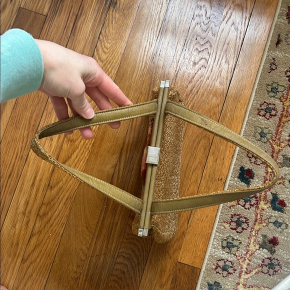 Vintage Mushroom Embroidered Tan Handbag - Picture 3 of 9